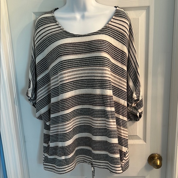 Lavish Tops - Lavish Black and White Dolman Sleeve Blouse